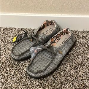 NWT Hey Dude Shoes Size 9